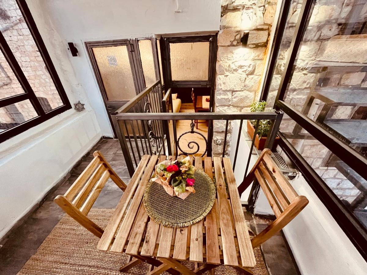 Mishpahat Price Safed Exterior foto